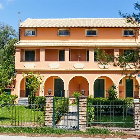 Granis Family House Apartment Ano Lefkimmi Екстериор снимка
