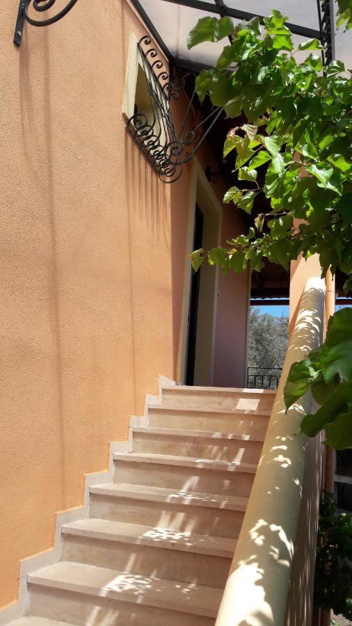 Granis Family House Apartment Ano Lefkimmi Екстериор снимка